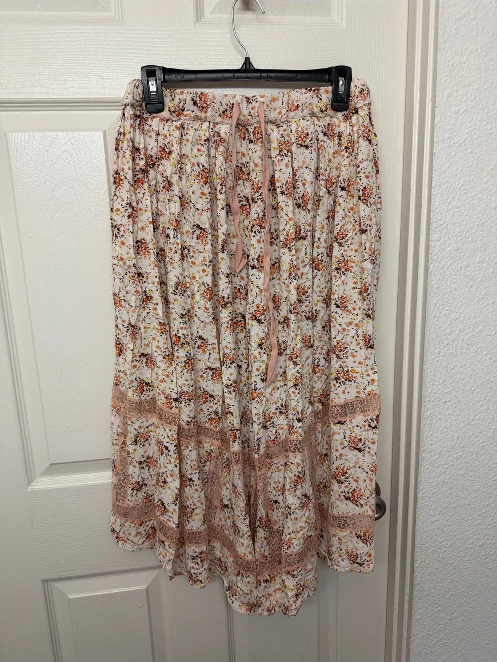 Free People Cream Floral Lace-Trim pajama pants